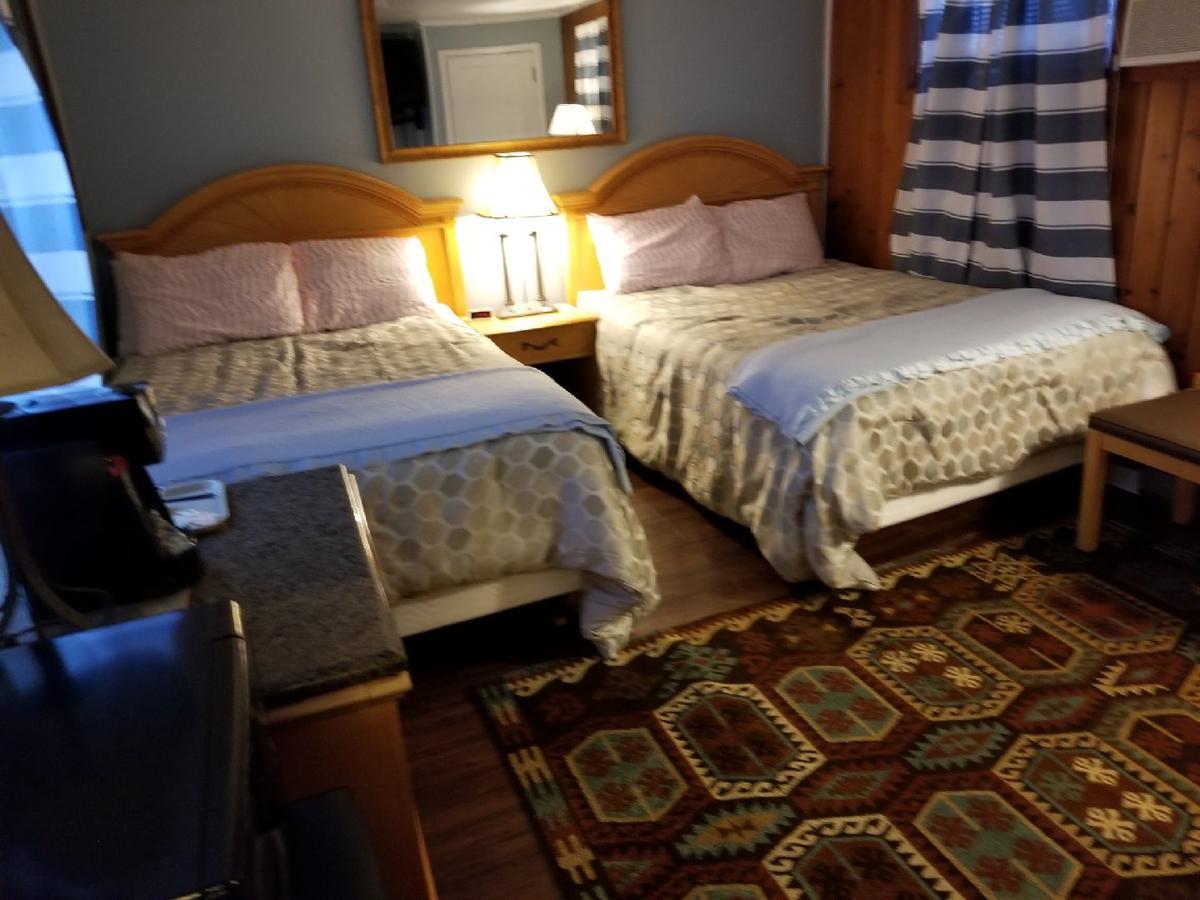 Hills Motor Court & Marina Motel Alexandria Bay Kültér fotó