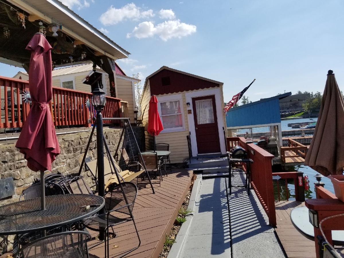 Hills Motor Court & Marina Motel Alexandria Bay Kültér fotó