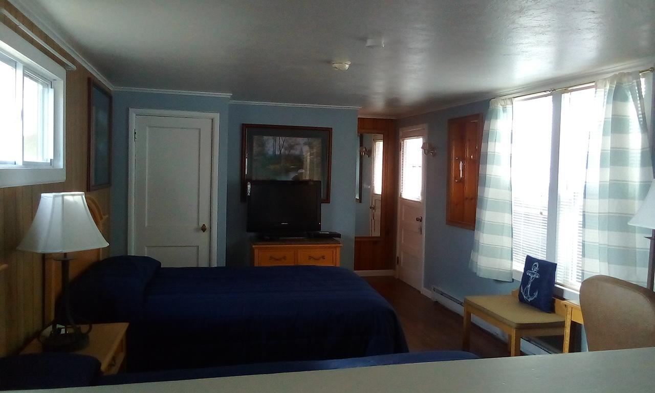 Hills Motor Court & Marina Motel Alexandria Bay Kültér fotó
